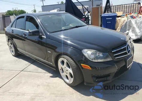 WDDGF4HB8CR215271